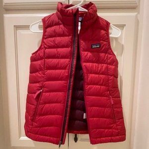 Patagonia red down puffer vest. Girls size M (10).